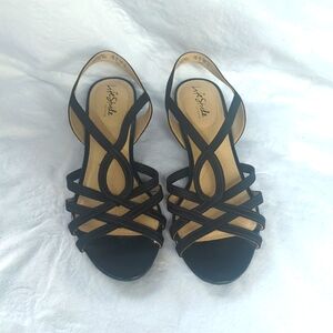 Black Yaya Lifestride sandals 11W, New